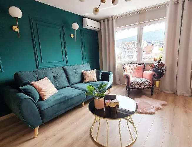 Apartment Lovely Gem At The Location In Center